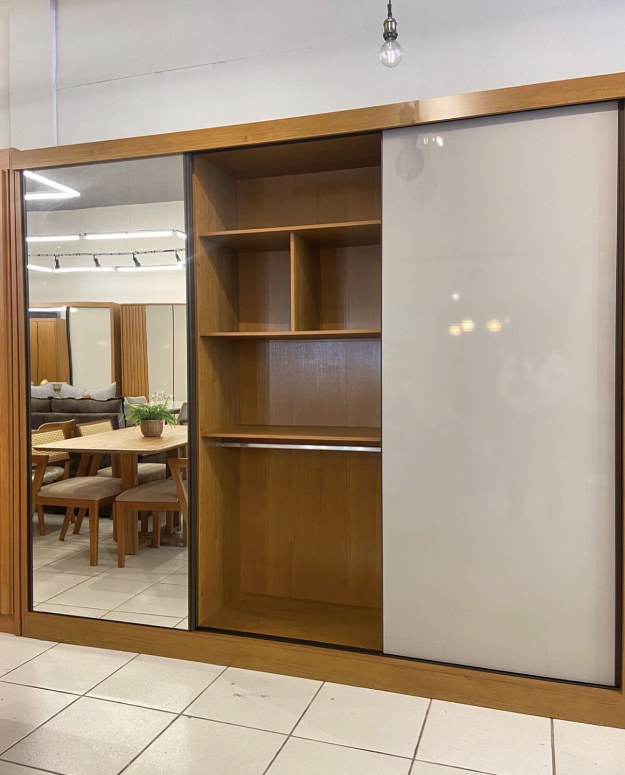 Roupeiro 3 Pts 8 Gav. Sollo Plus c/Espelho 100% MDF Cumaru/Fendi Larg. 2.73m Novo Horizonte - Imagem 5